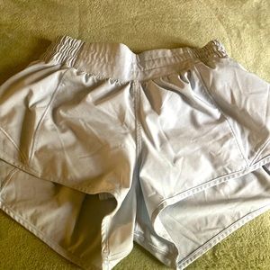 Lululemon light blue hotty hot short size 4.